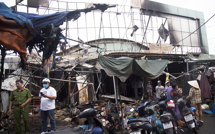 Kiên Giang: Cháy nhà lồng chợ Rạch Sỏi, thiệt hại khoảng 1,5 tỉ đồng