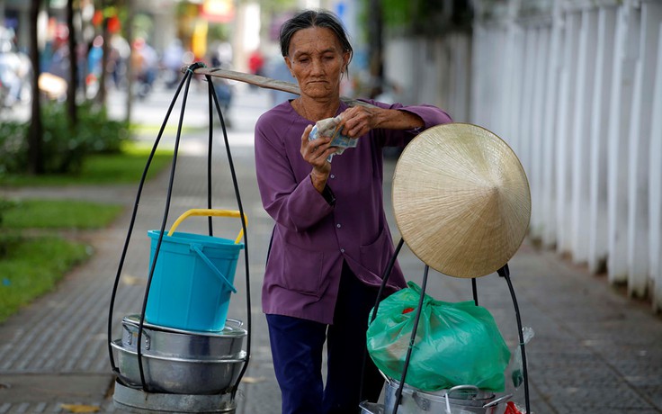 Lời rao ký ức: 'Bánh mì nóng giòn đê... ê...'