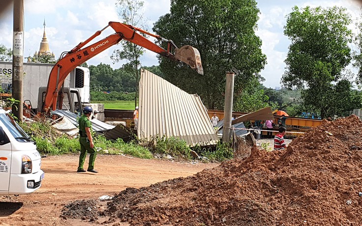 Vụ Ngang nhiên 'xẻ thịt' đất Công viên Lịch sử - Văn hóa Dân tộc : Cưỡng chế 5 tổ chức và cá nhân, thu hồi gần 9.000 m2 đất