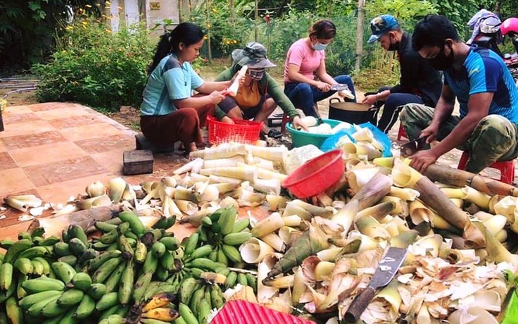 Nghĩa tình vùng dịch: Sản vật vùng cao xuôi về tâm dịch