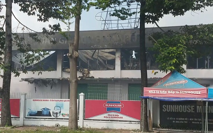 Điều tra vụ cháy lớn kho hàng Sunhouse Miền Nam trong Khu công nghiệp Tân Tạo