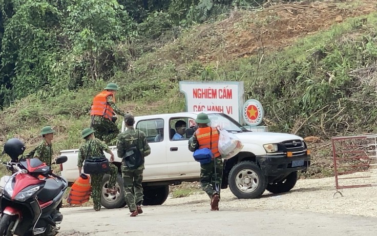 Cư dân mạng quan tâm: 'Còn ai không, đồng đội ơi...'