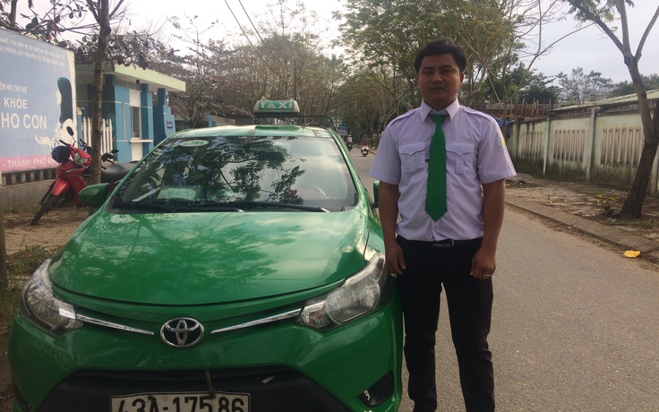 Tài xế taxi làm bà đỡ bất đắc dĩ khi sản phụ chuyển dạ trên xe