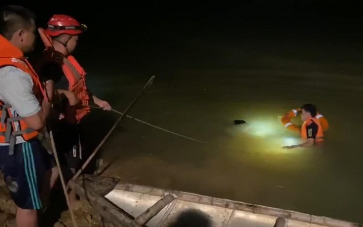 Đà Nẵng: Trắng đêm tìm kiếm nam sinh 15 tuổi đuối nước, mất tích