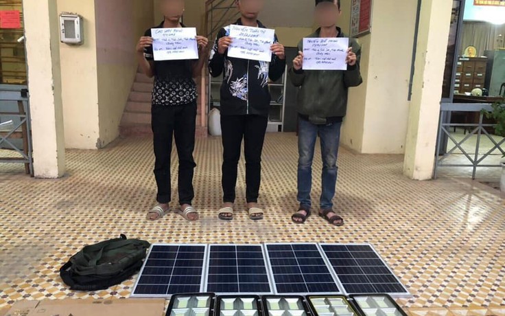 Đà Nẵng: Phát hiện nhóm trộm đèn năng lượng mặt trời trong nghĩa trang