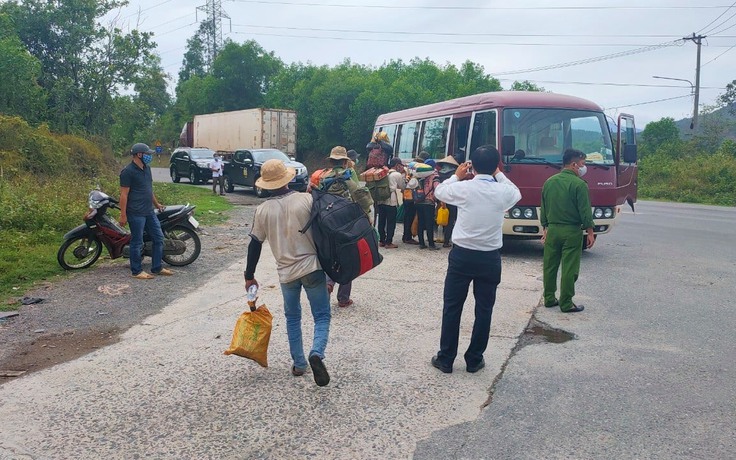 Đà Nẵng: Kiến nghị giải cứu gần 100 người mắc kẹt trong rừng Hòa Bắc do Covid-19