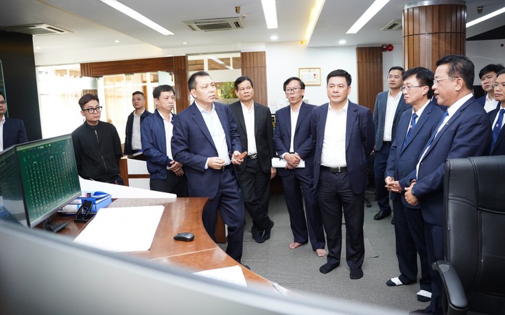 Đảm bảo điện an toàn liên tục cho miền Trung vui xuân, đón tết Đảm bảo điện an toàn liên tục cho miền Trung vui xuân, đón tết