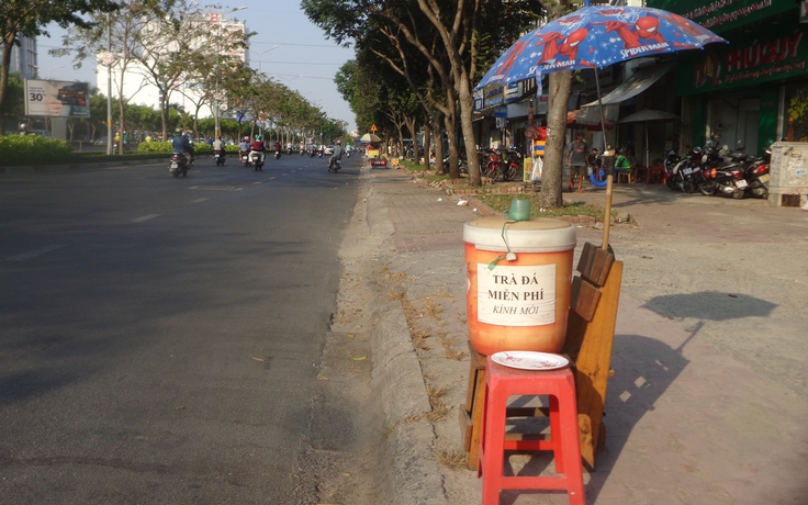 Hào sảng và nghĩa tình