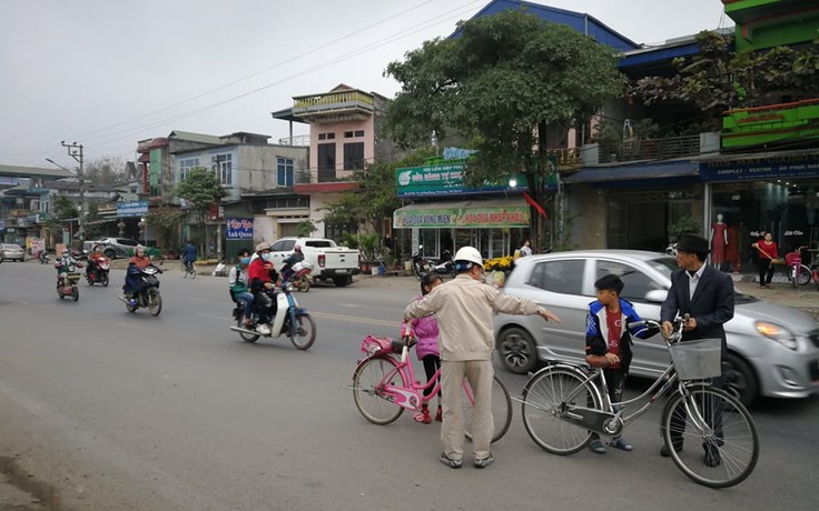 Đóa hoa đời thầm lặng tỏa hương