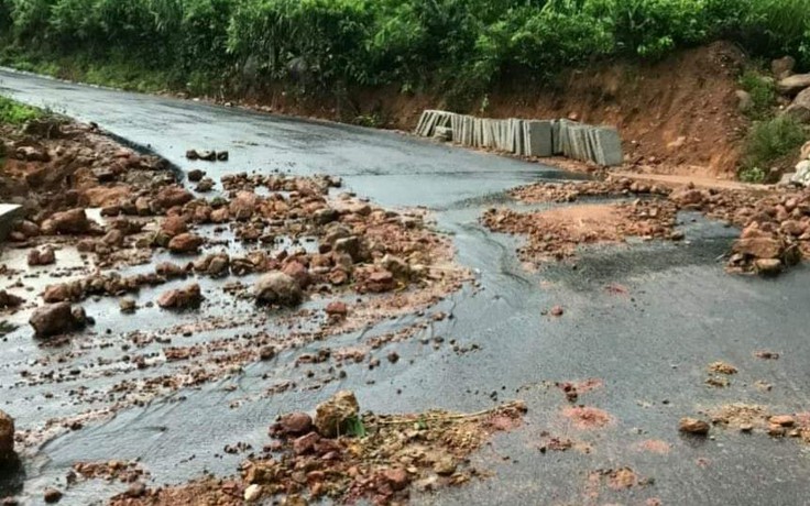 Thừa Thiên - Huế: Cảnh báo hàng loạt khu vực có nguy cơ lở đất do mưa lũ