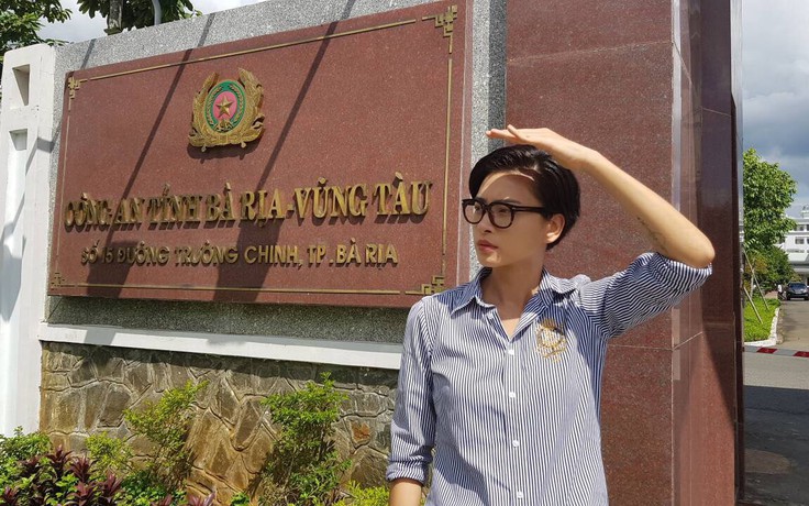 Thanh niên livestream ‘Cô Ba Sài Gòn’ nhận sai phạm và xin được giảm hình phạt