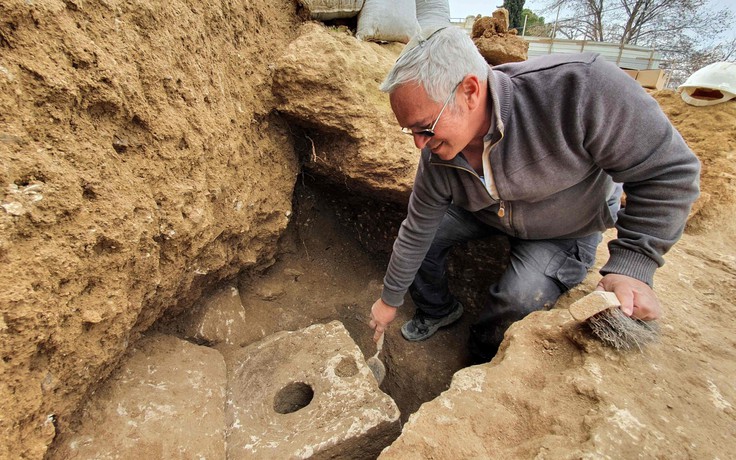 Phát hiện nhà vệ sinh cổ đại 2.700 năm tuổi ở Jerusalem