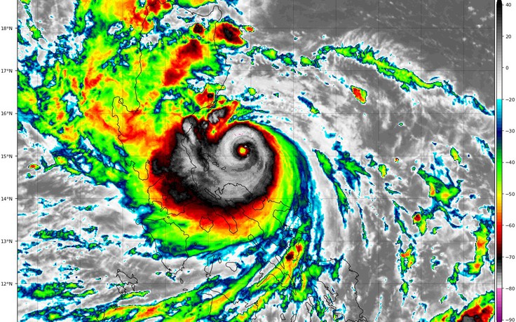 Siêu bão Noru sắp đổ bộ Philippines, đang hướng về Việt Nam