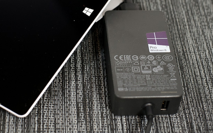 Microsoft đổi dây sạc Surface Pro