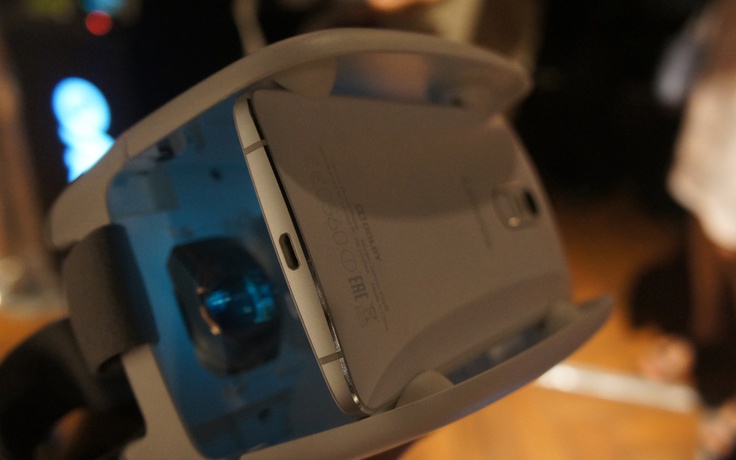 Lenovo giới thiệu loạt smartphone hỗ trợ kính thực tế ảo