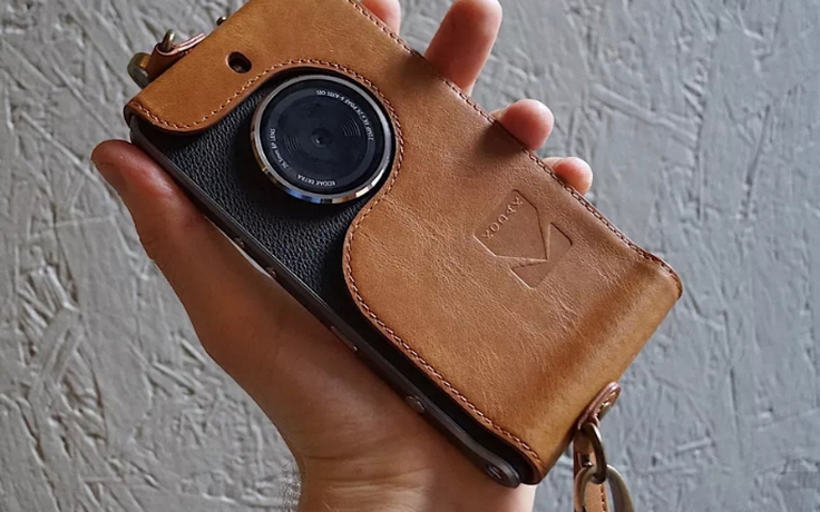 Kodak mở bán smartphone có thiết kế giống máy ảnh