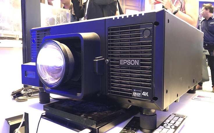 Epson trình diễn công nghệ máy chiếu hiện đại mới