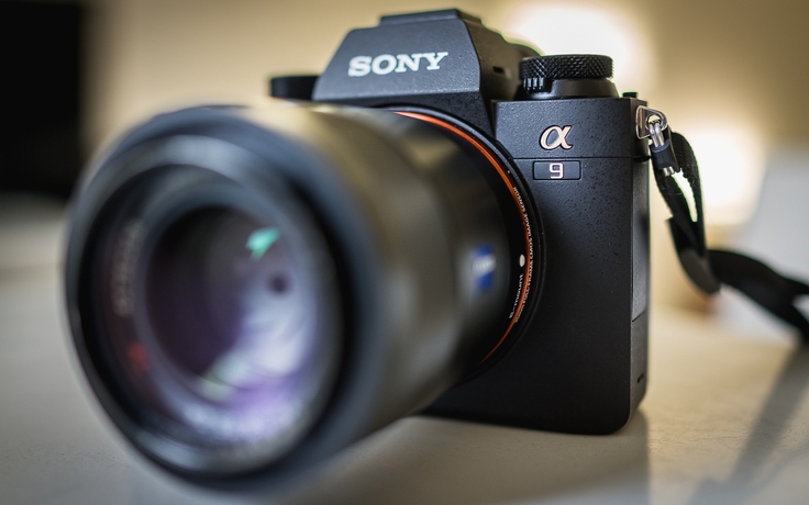 Sony tung bản cập nhật lớn cho máy ảnh α9, α7R III và α7 III