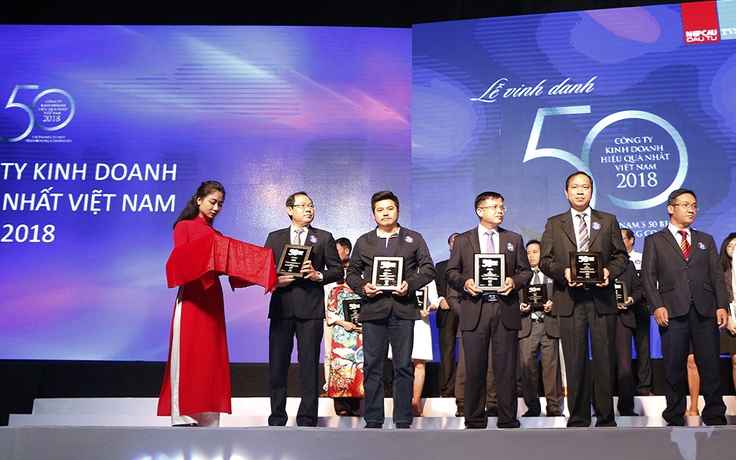 FPT Retail được vinh danh top 50 Công ty kinh doanh hiệu quả nhất Việt Nam