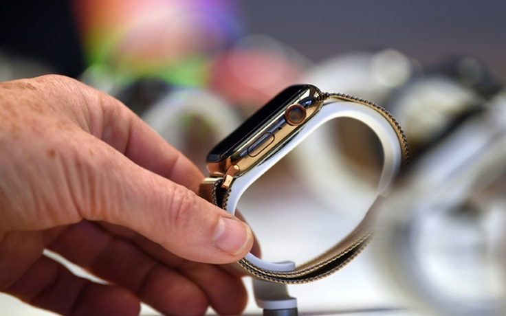 Apple Watch tiếp theo sẽ có các bản titan và gốm