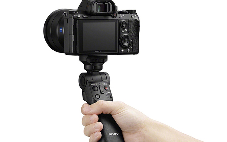 Sony ra mắt tay cầm máy ảnh không dây cho các vlogger