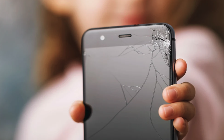 Đâu là nguyên nhân khiến điện thoại ngày càng dễ vỡ?