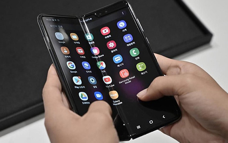 Samsung Galaxy Fold Lite ra mắt năm sau, giá 900 USD