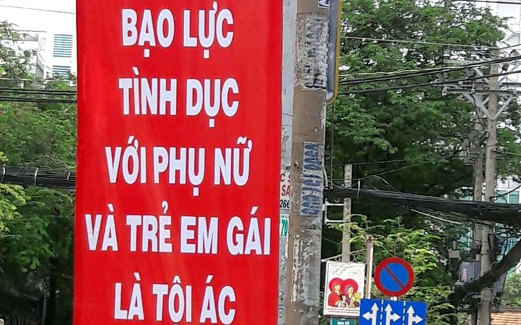 'Bạo lực tình dục với trẻ em gái là tội ác, vậy trẻ em nam thì không?'