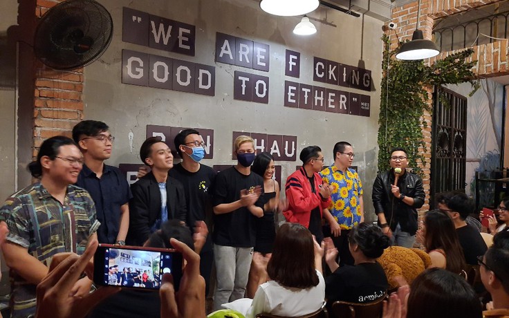 Nhóm hài độc thoại hiếm hoi tại Việt Nam: Nơi bạn trẻ đi tìm tiếng cười