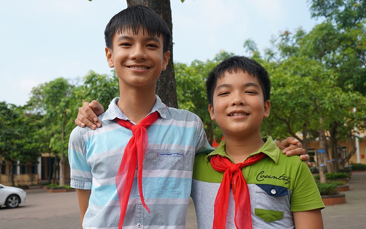 Hai anh em ruột học cấp 2 giành huy chương cuộc thi toán học trẻ toàn quốc
