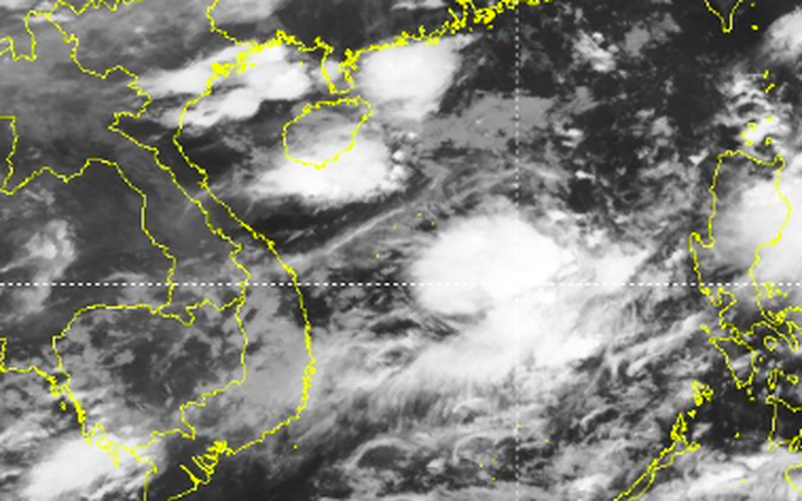 Tin tức thời tiết hôm nay 17.8.2022: Vùng áp thấp trút mưa rào khắp Biển Đông