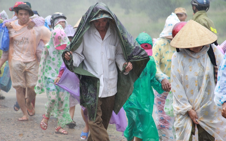 Cơn bão giả định giật cấp 12 đổ bộ vào Quảng Trị, hàng trăm người sơ tán