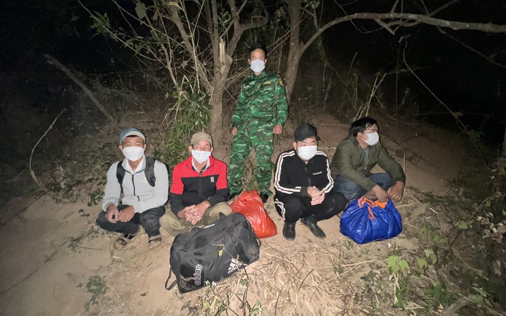 Quảng Trị: Bắt giữ 8 người vượt biên trái phép