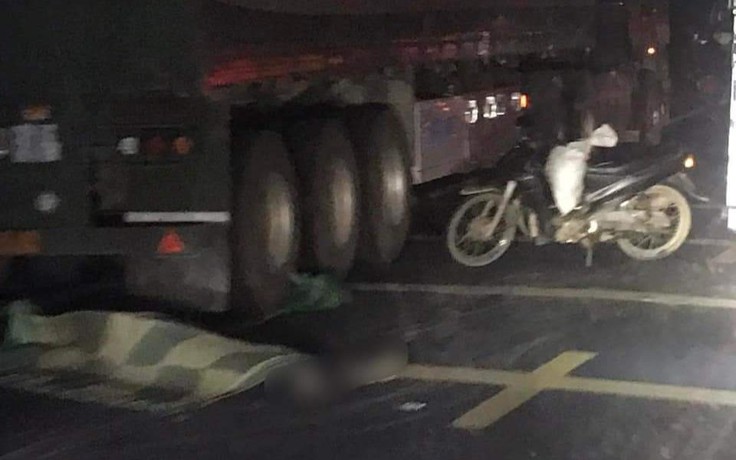Quảng Trị: Anh em chở nhau trên xe máy gặp tai nạn, người em tử vong