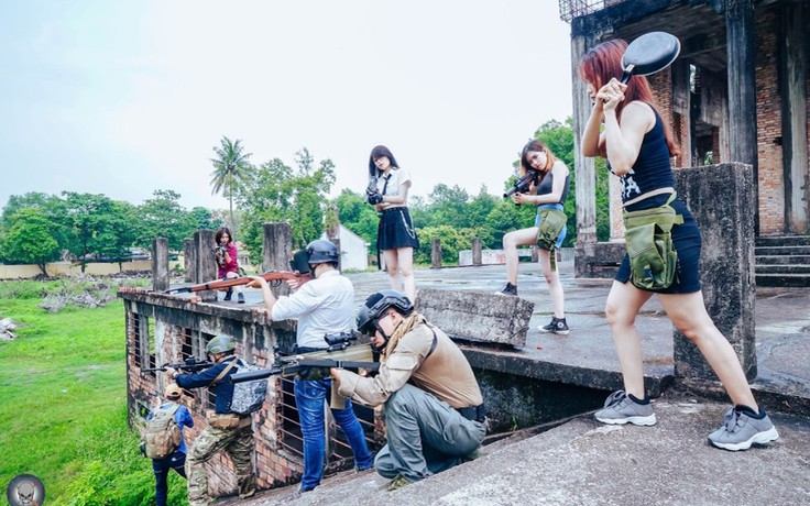 Nhóm cosplay Việt ‘lặn lội’ sang tận biên giới Campuchia chụp ảnh PUBG