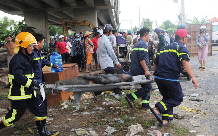 Tai nạn cầu Hàm Luông: Điều tra nguyên nhân vụ tai nạn khiến 3 người tử vong