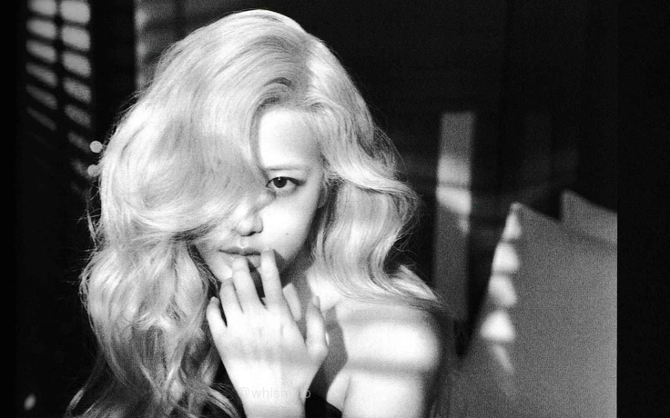 Rosé (BlackPink) 'hóa' huyền thoại gợi cảm Marilyn Monroe