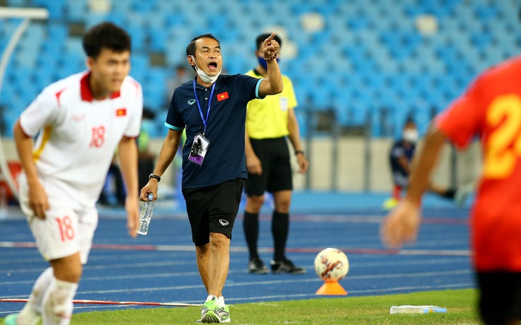 HLV Đinh Thế Nam nắm đội U.19 Việt Nam đá giải Đông Nam Á