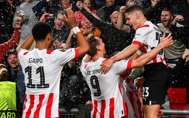 Europa League: Thua PSV Eindhoven, ngôi đầu bảng của Arsenal bị đe dọa