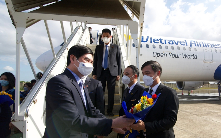 Vietravel Airlines mở lại nhiều đường bay nối TP.HCM sau thời gian 'ngủ đông'