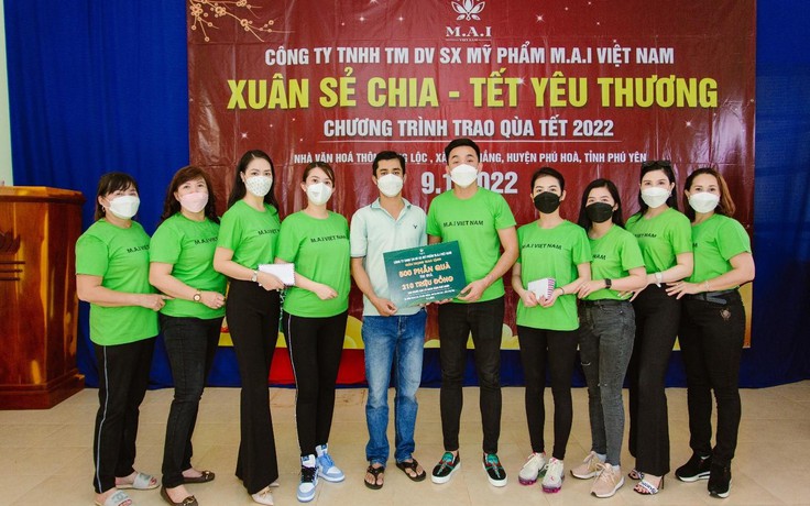 Ấm áp chương trình từ thiện Xuân sẻ chia - Tết yêu thương