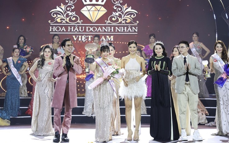 Vũ Thị Lan Anh đăng quang Á hậu 3 Hoa hậu Doanh nhân Việt Nam 2022
