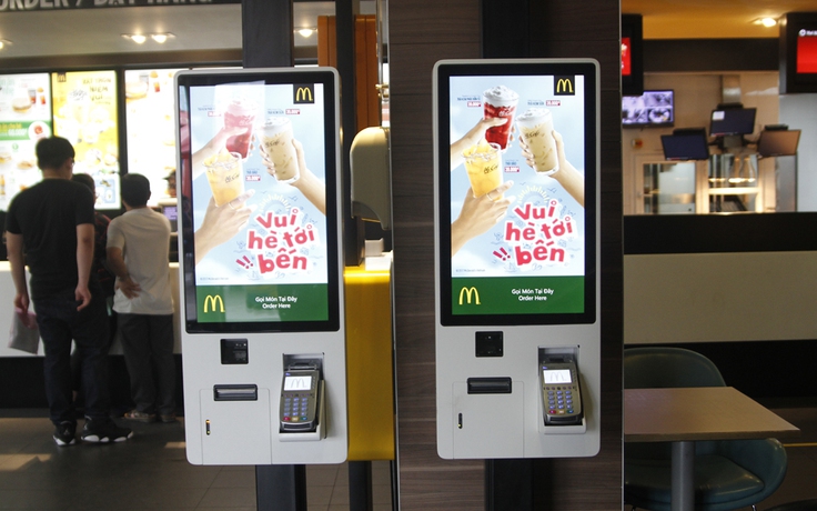 McDonald's triển khai ki ốt chọn món tự động: Trải nghiệm 'sành điệu' cho giới trẻ?