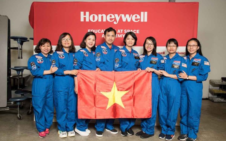 Chương trình đào tạo mô phỏng phi hành gia của Honeywell tại Hoa Kỳ