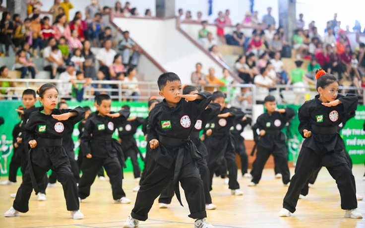 Hội thi thể dục đồng diễn cổ vũ lối sống năng động cho trẻ em Phú Yên