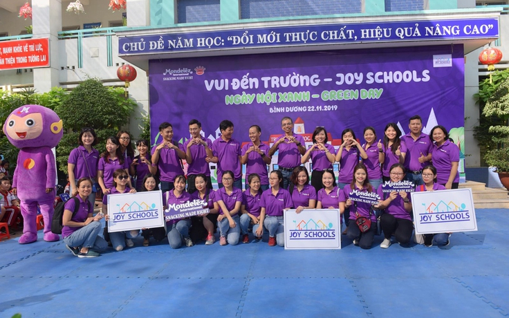 Mondelez Kinh Đô thực hiện tuyên truyền giảm thiểu rác thải nhựa đến học sinh Việt Nam