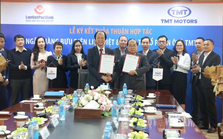 LienVietPostBank ký kết thỏa thuận hợp tác với Công ty Ô tô TMT
