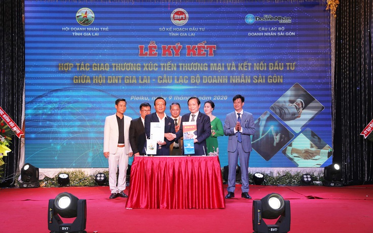 Kết nối - Yêu thương cùng CLB Doanh nhân Sài Gòn tại Caravan 2020