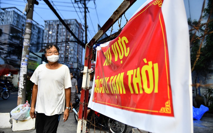 Gò Vấp, Tân Phú cho khai báo y tế điện tử tại nhà để giảm ùn tắc