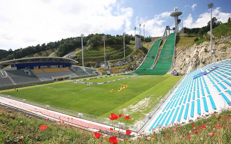 Đầu quân Gangwon FC, Xuân Trường sẽ chơi bóng trên sân đẹp nhất nhì thế giới